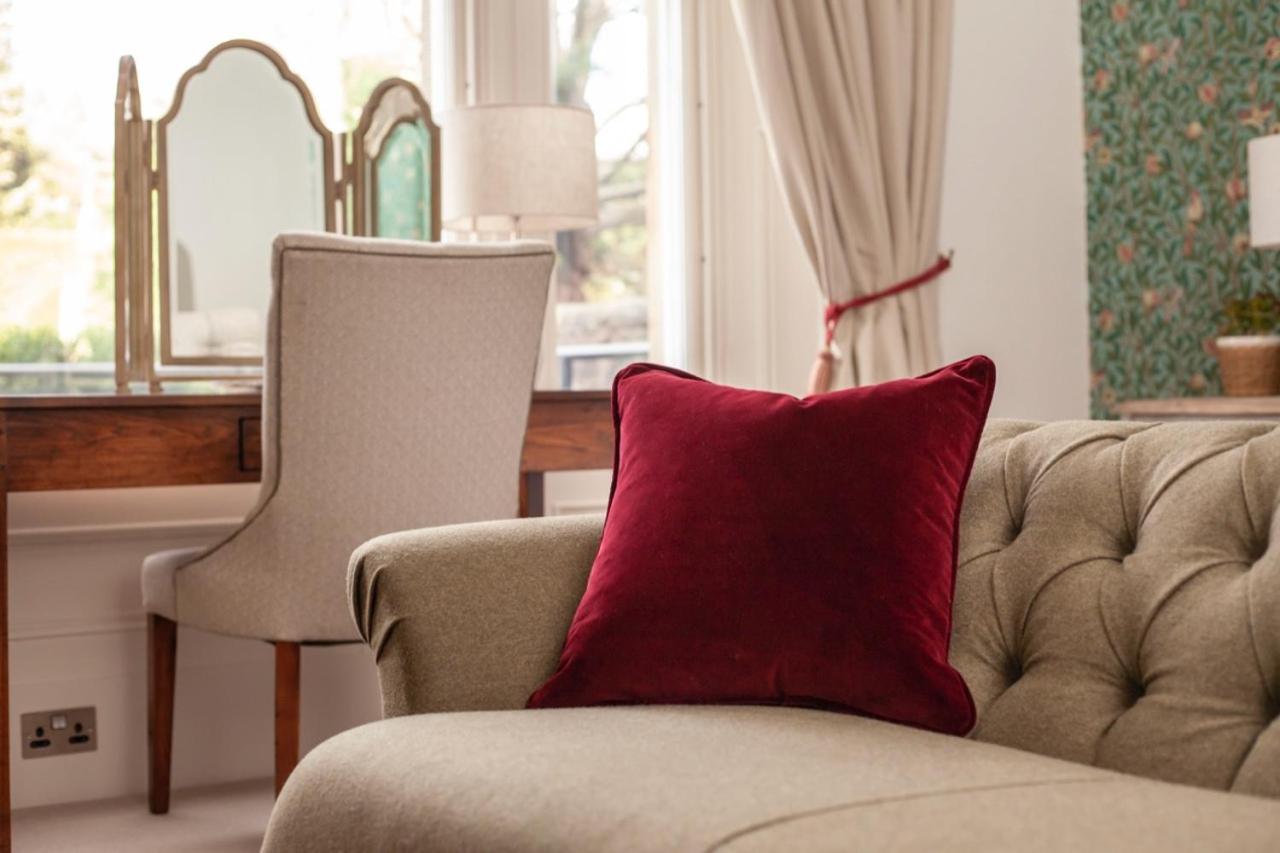 The Roseate Edinburgh - Small Luxury Hotels Of The World Bagian luar foto A cushion