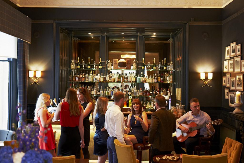 The Roseate Edinburgh - Small Luxury Hotels Of The World Bagian luar foto The bar at the Ivy