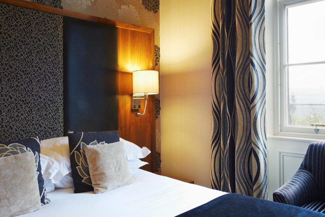 The Roseate Edinburgh - Small Luxury Hotels Of The World Bagian luar foto A bedroom at the hotel
