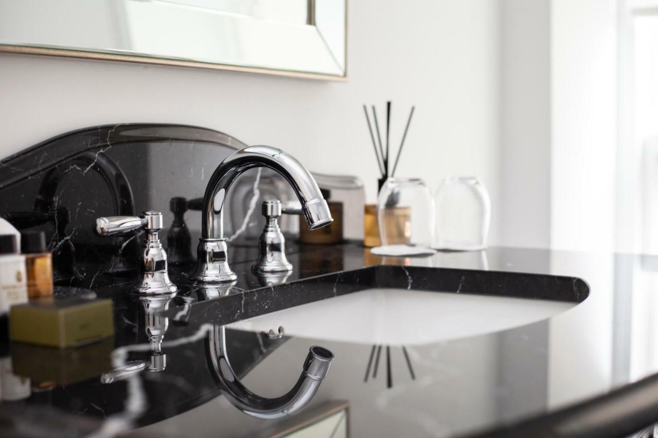The Roseate Edinburgh - Small Luxury Hotels Of The World Bagian luar foto A Reed Diffuser